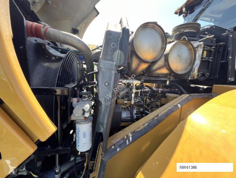 Pá carregadora Caterpillar CAT 966M
