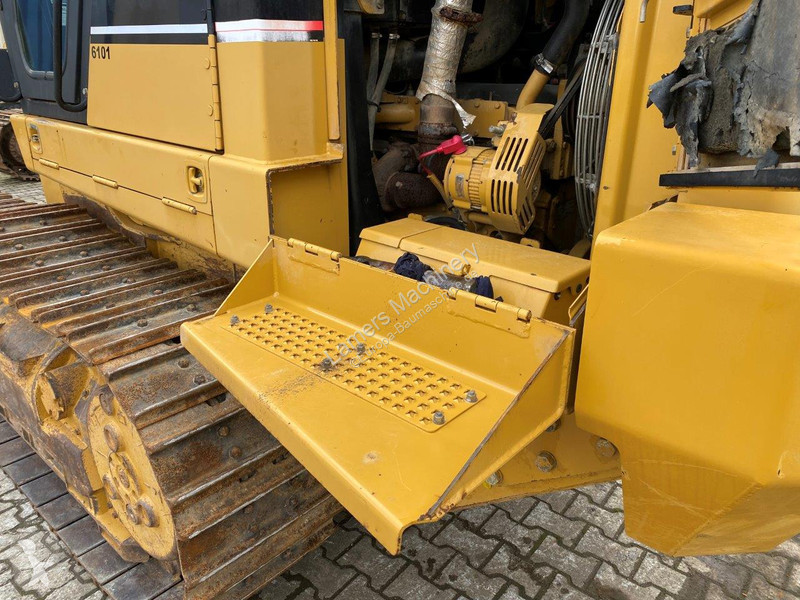 Pá carregadora Caterpillar NVT