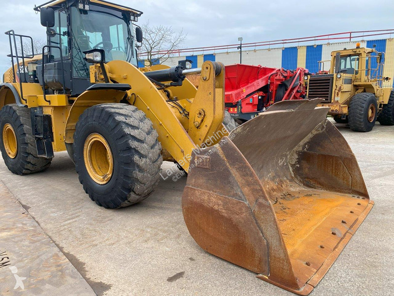 Shovel Caterpillar NVT