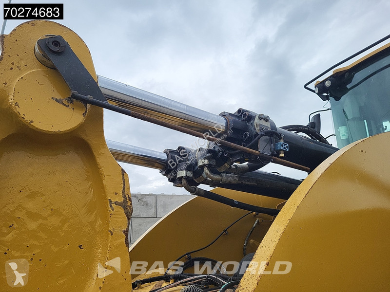 Shovel Caterpillar 982 M