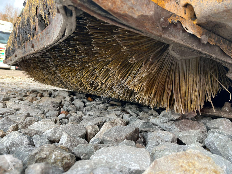 Shovel Volvo T4 BRUSH