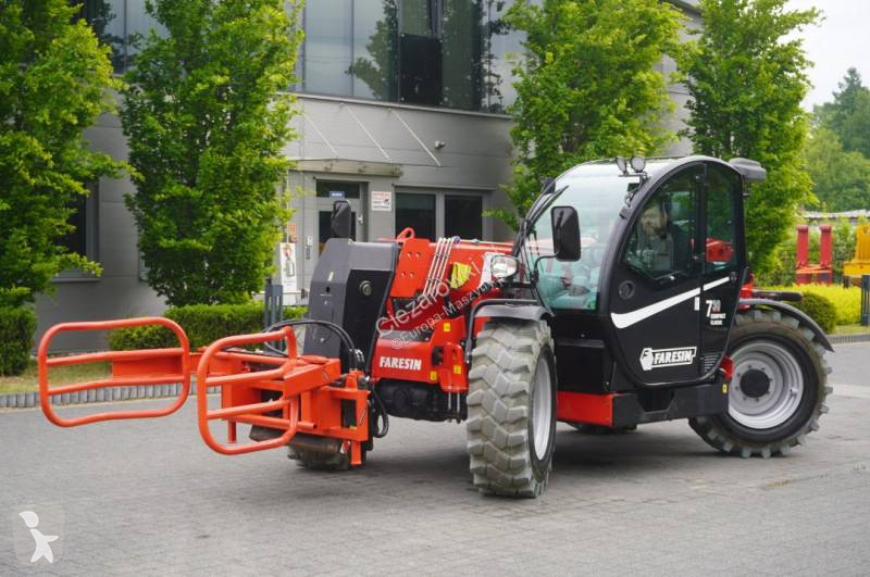 Încărcător telescopic Faresin-Haulotte 730C...