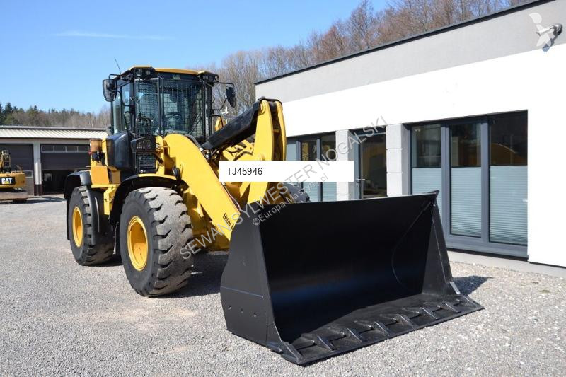 Shovel Caterpillar 938 M