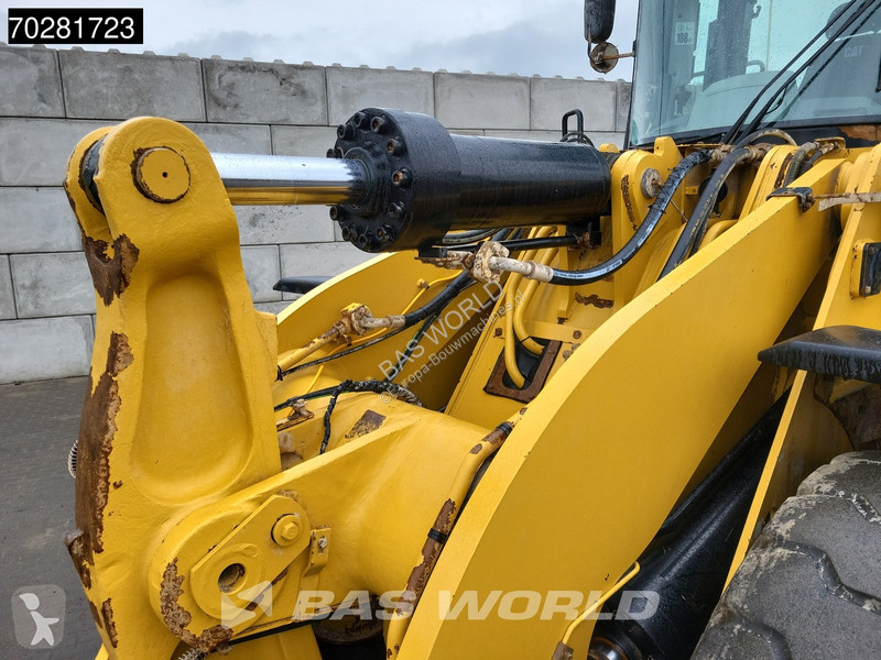 Shovel Caterpillar