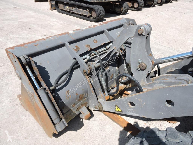 مُحمّلة Volvo L25F + FORK