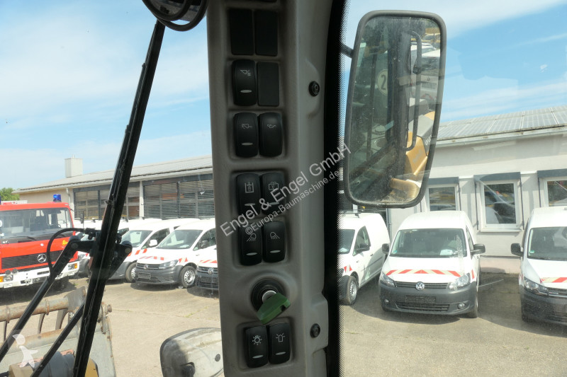 Shovel Volvo L45H