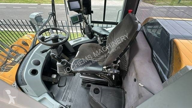 Shovel Liebherr Xpower