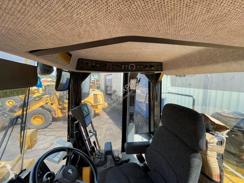Incarcator Caterpillar 972G Serie Wheel Loader...