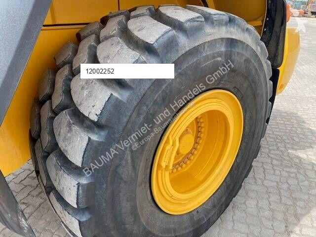 مُحمّلة Volvo L 260 H 6.8 cbm MIETE / RENTAL...