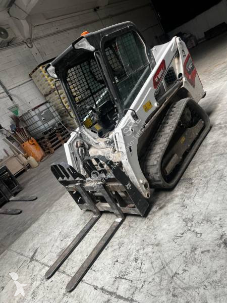 Shovel Bobcat