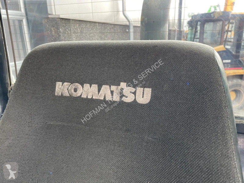 Shovel Komatsu WA100