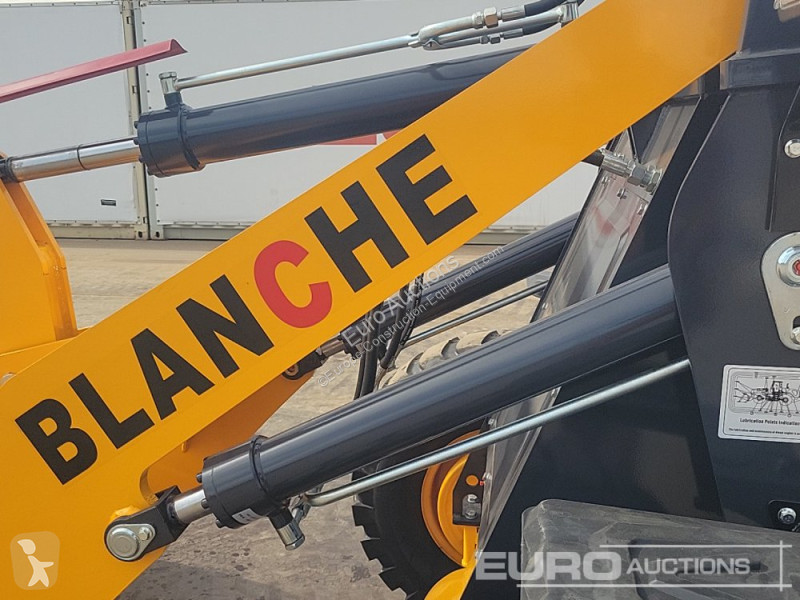 Pá carregadora Blanche TW36