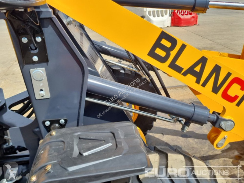 Pá carregadora Blanche TW36
