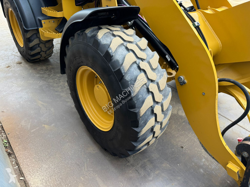Pala Caterpillar M - Bucket + forks
