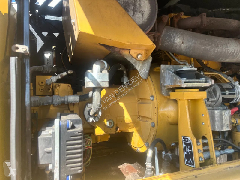 Excavator Caterpillar D