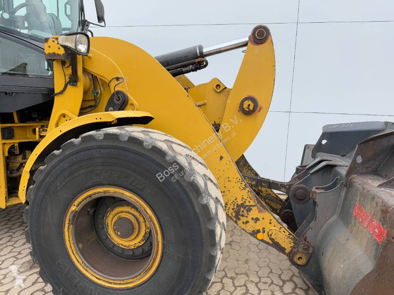 Pala Caterpillar - German German / Backup Camera