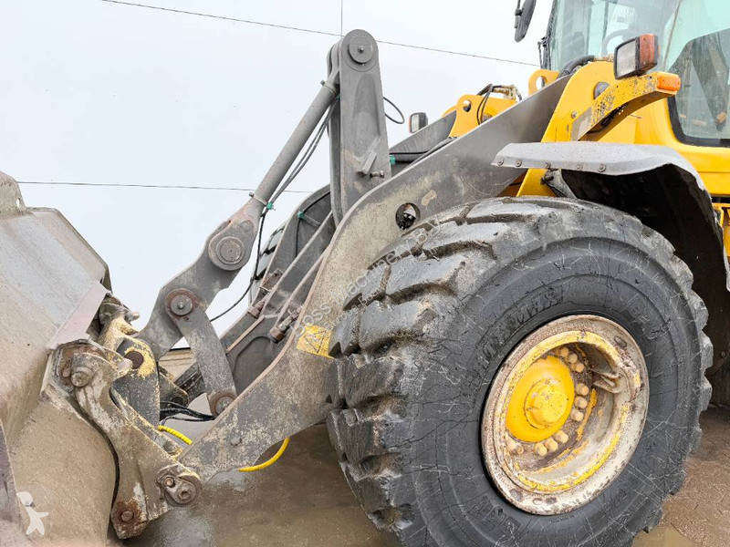 Shovel Volvo - 3rd Function / Quick Coupler /...