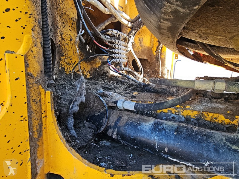 Nakladač JCB 437HT