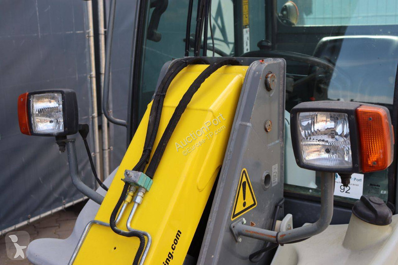 Pala cargadora Neuson WL38