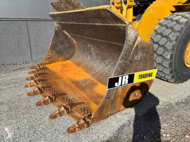 Shovel Caterpillar 980 M