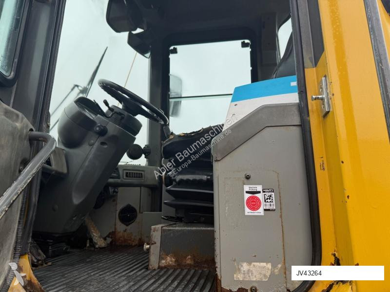Shovel Komatsu WA270-3