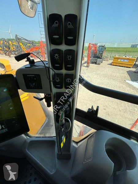 Shovel Volvo L 220 H (CDC+ Co pilot)