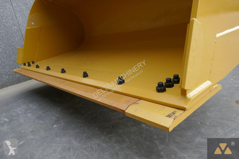 Nakladač Caterpillar 980M