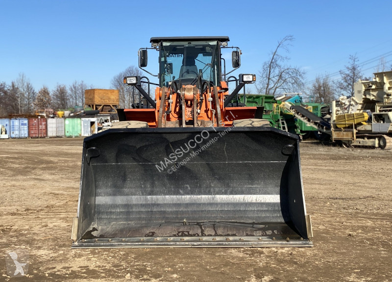 Nakladač Hitachi 5