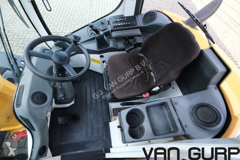 Nakladač Liebherr 506 | 2020 | 1050h
