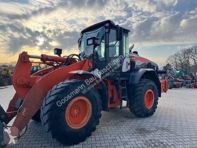 مُحمّلة Hitachi 1806