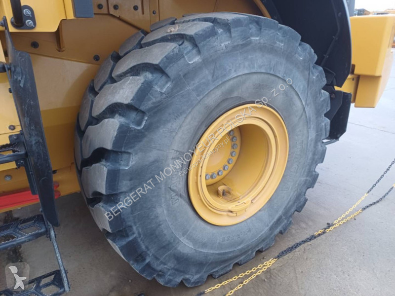 Nakladač Caterpillar 972