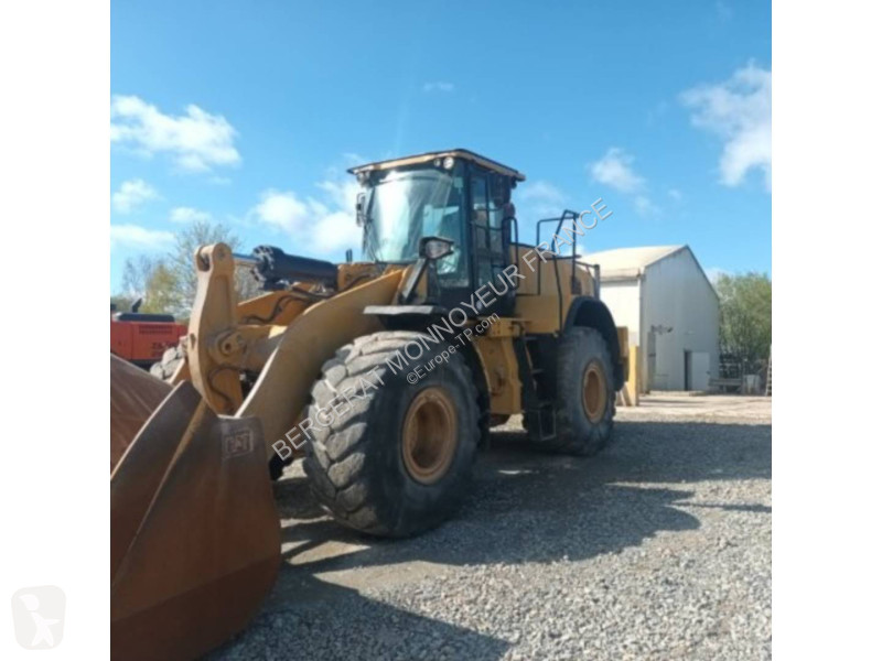 Nakladač Caterpillar 972M XE