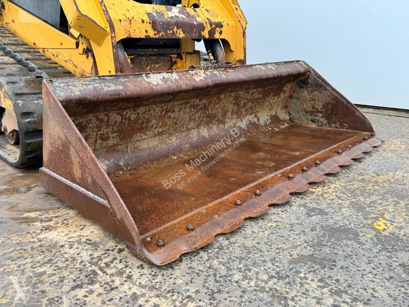 Nakladač Caterpillar 259D - Two-Speed Compact...