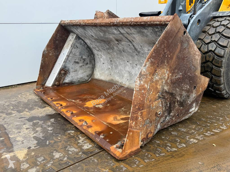 مُحمّلة Volvo L150H - High-tip Bucket / Backup...