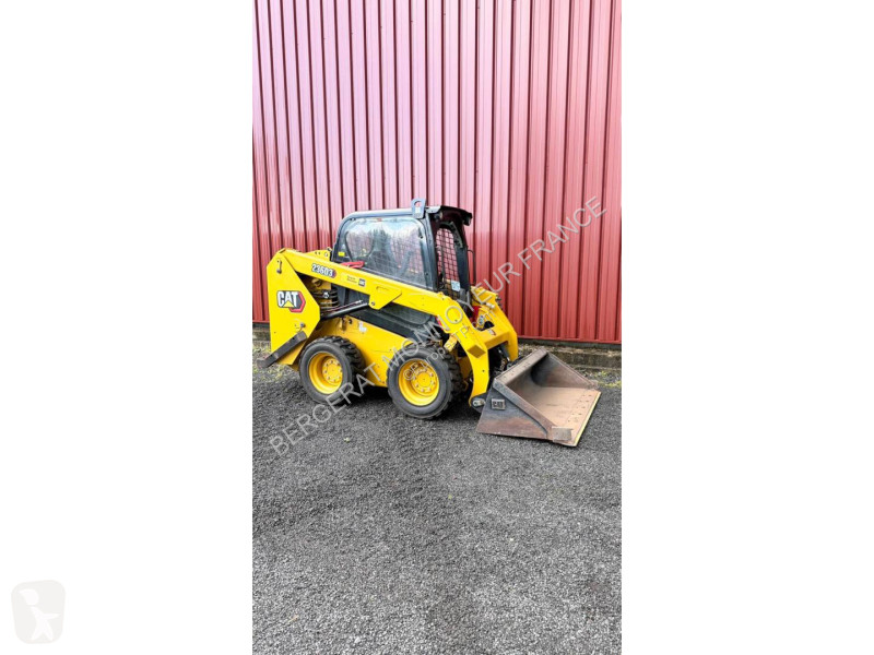 Chargeuse Caterpillar 236D3