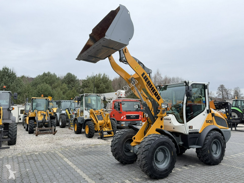 Nakladač Liebherr Compact Łyżka + Widły Super...