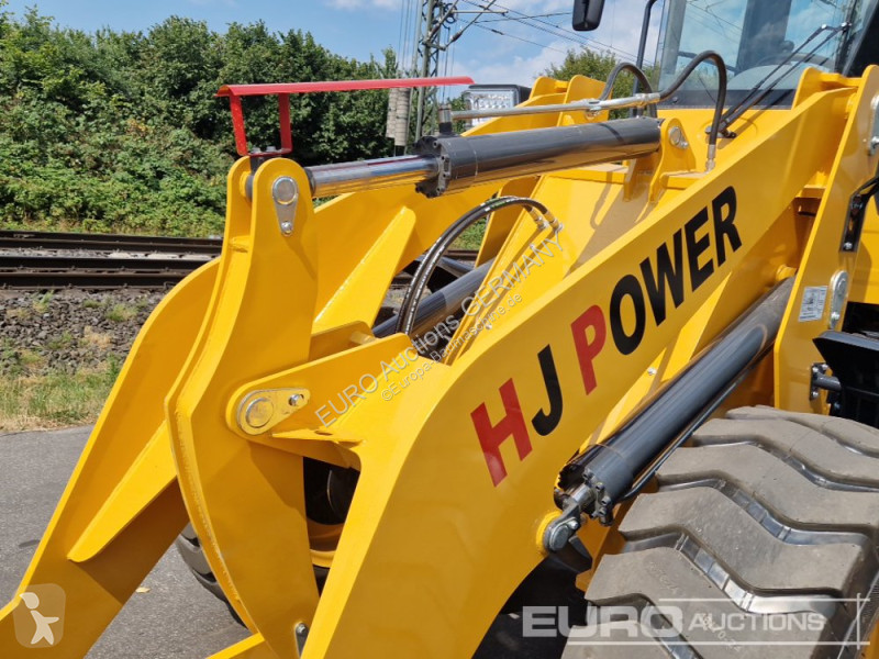 Nakladač  HJ958