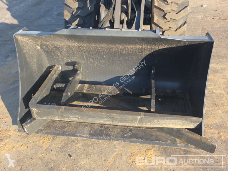 Ładowarka Mecalac MCL4+