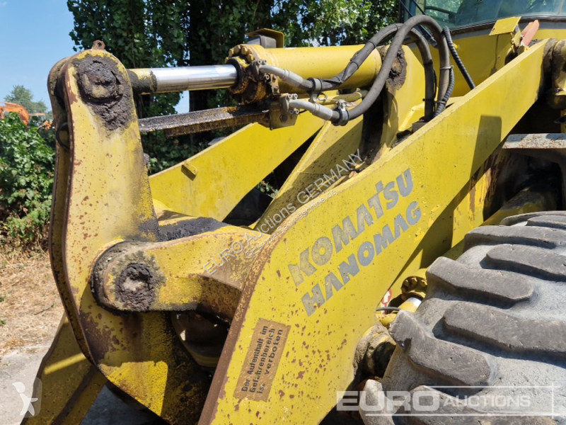 Nakladač Komatsu WA320-3H