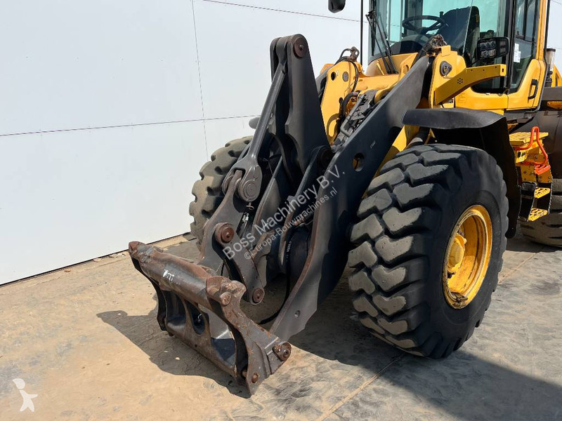 مُحمّلة Volvo - 3th Function + Quick Coupler