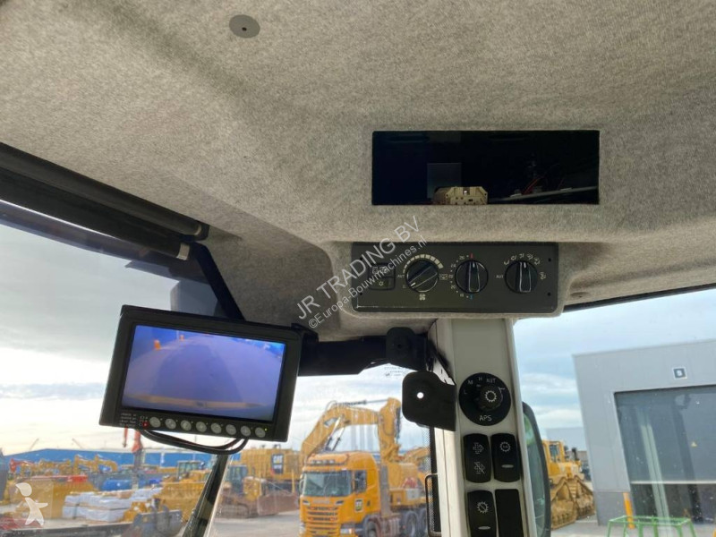 مُحمّلة Volvo (High tip bucket)