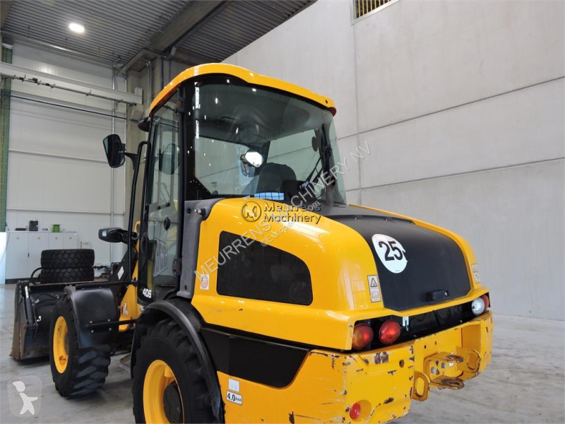 مُحمّلة JCB 406 + Fork