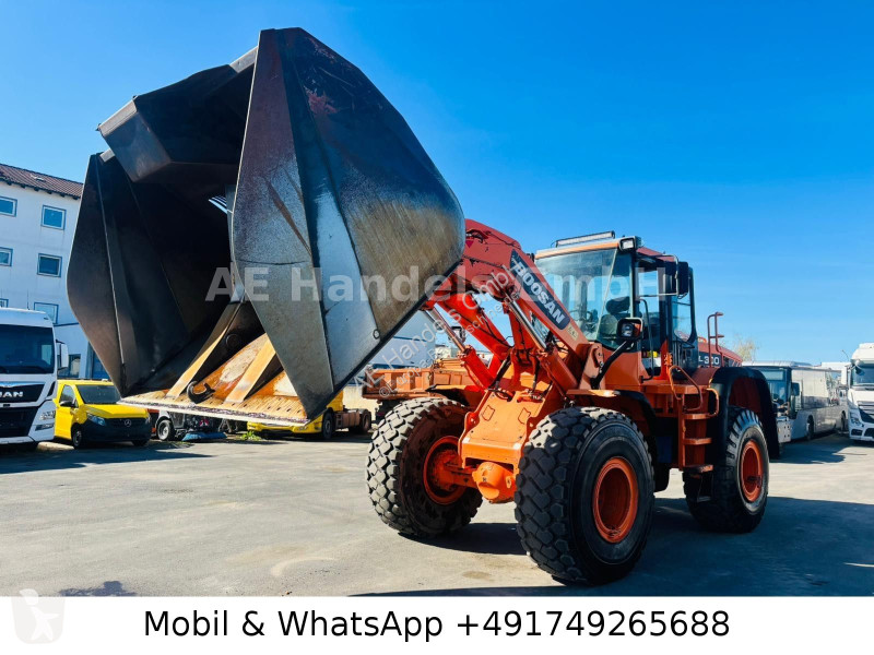 Фронтальный погрузчик Doosan...