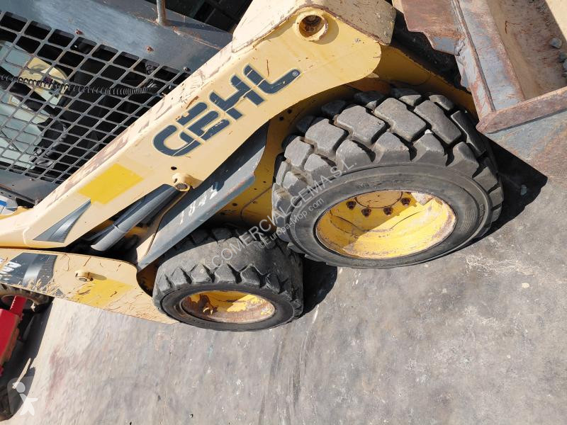 Chargeuse Gehl  R 135