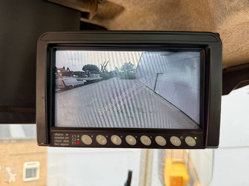 Nakladač Volvo - Automatic Greasing / Camera