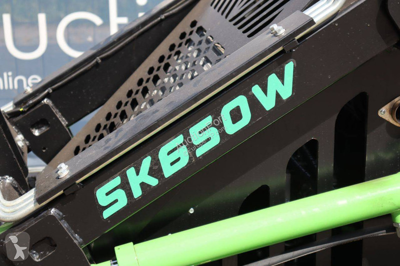 Nakladač  SK650W