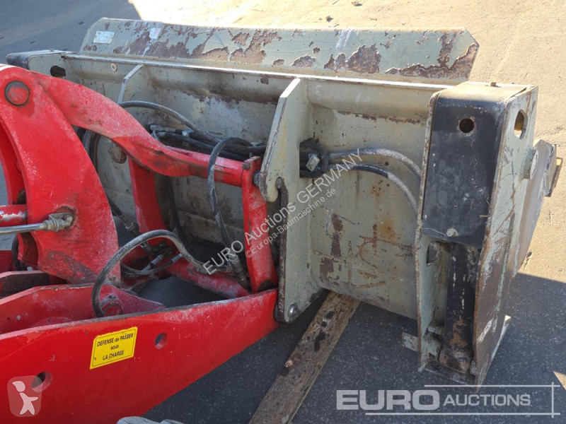 Nakladač JCB 407