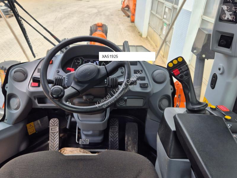 Pala cargadora Hitachi 7