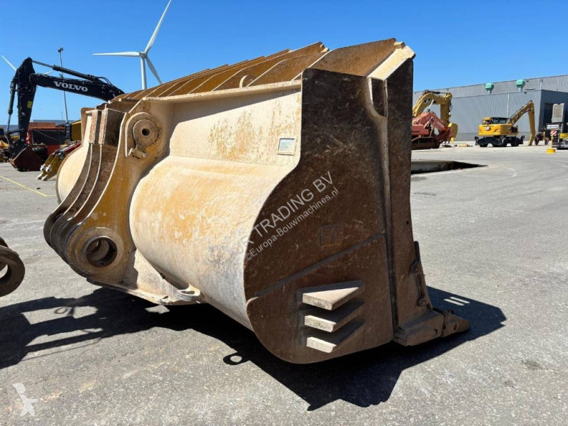 Nakladač Caterpillar (full service history...