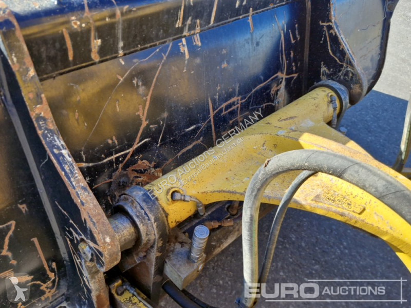 Chargeuse Caterpillar 908M